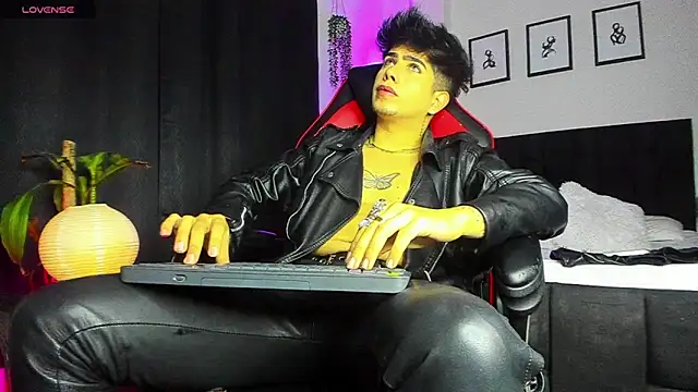 LyleBennett  online show from 07/01/26, 10:39