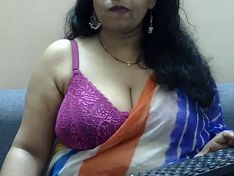 Riya riyaa online show from 11/30/25, 03:49