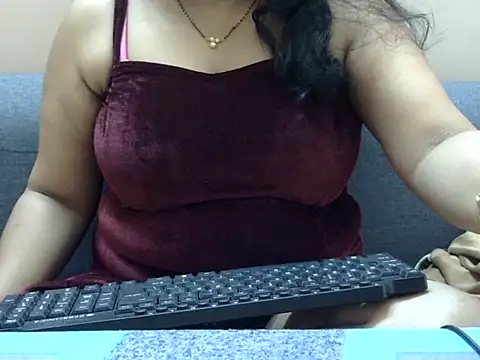 Riya riyaa online show from 12/05/25, 08:34