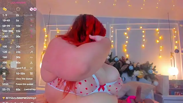 stephaniediaz online show from 12/24/24, 09:50