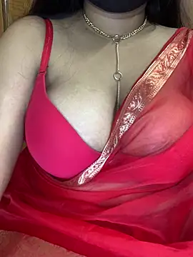 Snapshot of Doodhwaali chatting on 01/17/25, 11:51 Doodhwaali online show from 01/17/25, 11:51