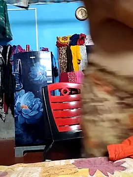 BERRY 00 online show from 10/31/25, 05:58