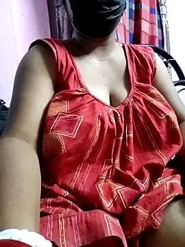 Snapshot of BERRY_00 chatting on 05/11/26, 06:27 BERRY 00 online show from 05/11/26, 06:27