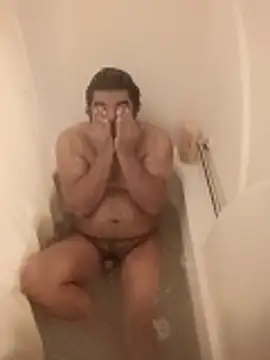 Snapshot of Brickstash chatting on 03/10/26, 12:48 Brickstash online show from 03/10/26, 12:48