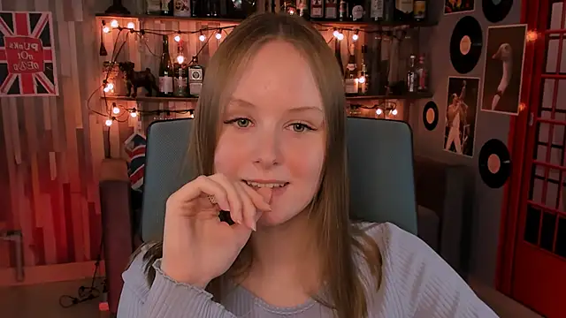 VivienLeeigh online show from 12/24/24, 07:22