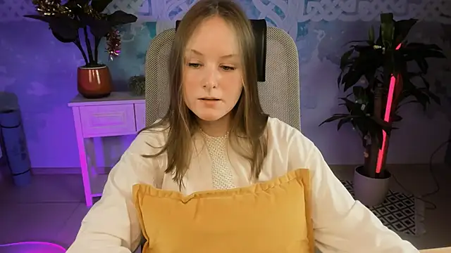 VivienLeeigh online show from 01/08/25, 01:20