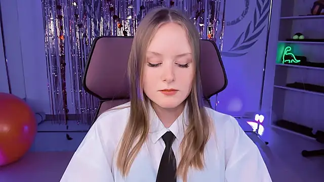 VivienLeeigh online show from 03/09/25, 06:21