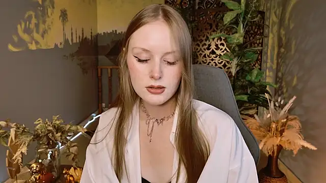 VivienLeeigh online show from 12/22/25, 05:10