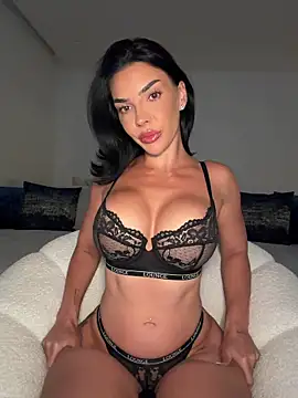 krissiswrld- online show from 04/30/26, 05:30