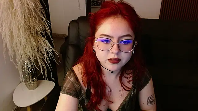 crimson tati  online show from 12/29/24, 09:17