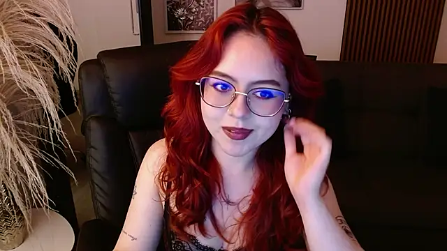 crimson tati  online show from 02/05/25, 03:23