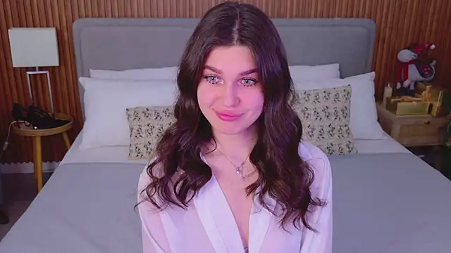 Snapshot of RihannaRose chatting on 12/03/25, 05:11 RihannaRose online show from 12/03/25, 05:11