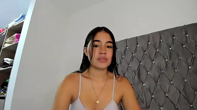 Snapshot of AriaMontgomery chatting on 12/30/24, 11:28 AriaMontgomery online show from 12/30/24, 11:28