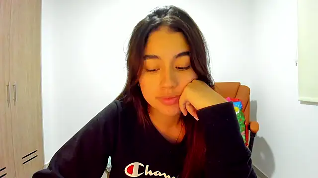 Snapshot of AriaMontgomery chatting on 03/01/25, 08:45 AriaMontgomery online show from 03/01/25, 08:45