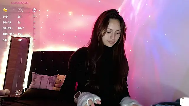 holy juli online show from 01/27/25, 07:14