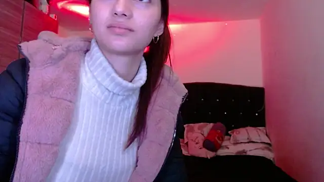 holy juli online show from 06/13/26, 04:10