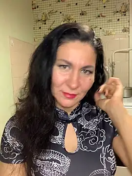 Snapshot of Tina_Moretti chatting on 03/04/25, 08:16 Tina Moretti online show from 03/04/25, 08:16