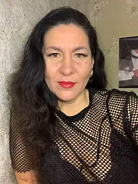 Snapshot of Tina_Moretti chatting on 03/20/25, 08:08 Tina Moretti online show from 03/20/25, 08:08