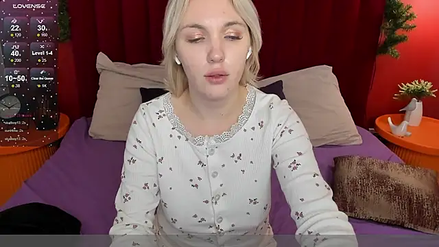 Fluffy Monica online show from 01/02/25, 03:58