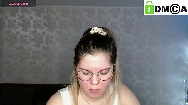 Snapshot of holy_michela chatting on 01/09/25, 06:48 holy michela online show from 01/09/25, 06:48