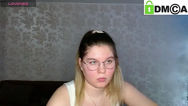 Snapshot of holy_michela chatting on 01/10/25, 09:23 holy michela online show from 01/10/25, 09:23