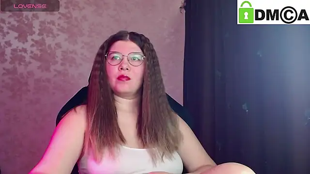 Snapshot of holy_michela chatting on 10/16/25, 06:47 holy michela online show from 10/16/25, 06:47