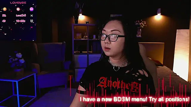 Snapshot of Marine_Vact chatting on 01/19/25, 05:28 Marine Vact online show from 01/19/25, 05:28