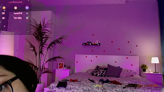 Snapshot of Marine_Vact chatting on 02/19/25, 08:31 Marine Vact online show from 02/19/25, 08:31