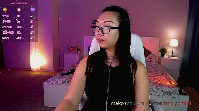 Snapshot of Marine_Vact chatting on 02/23/25, 08:44 Marine Vact online show from 02/23/25, 08:44