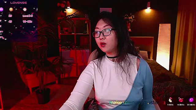 Snapshot of Marine_Vact chatting on 03/12/25, 05:28 Marine Vact online show from 03/12/25, 05:28