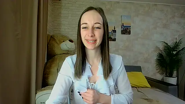 Anika bloom online show from 03/03/26, 11:32