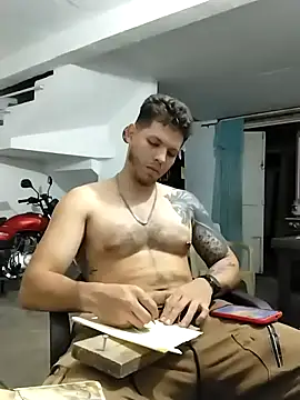 King russo online show from 10/15/25, 12:44