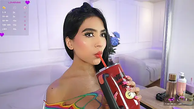 elasummer online show from 03/12/25, 06:11