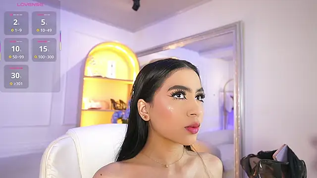 elasummer online show from 10/21/25, 12:17