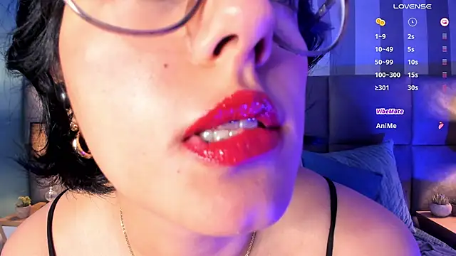 Snapshot of victoria_byte chatting on 03/08/25, 02:30 victoria byte online show from 03/08/25, 02:30