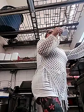 EMILY ROUSSE71 online show from 09/29/25, 09:08