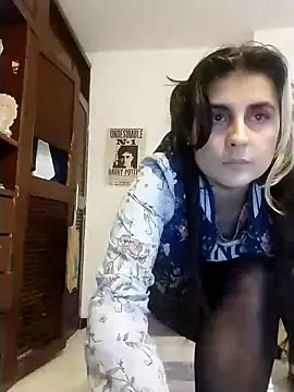 Snapshot of samanta_rosas1 chatting on 12/05/24, 08:44 samanta rosas1 online show from 12/05/24, 08:44