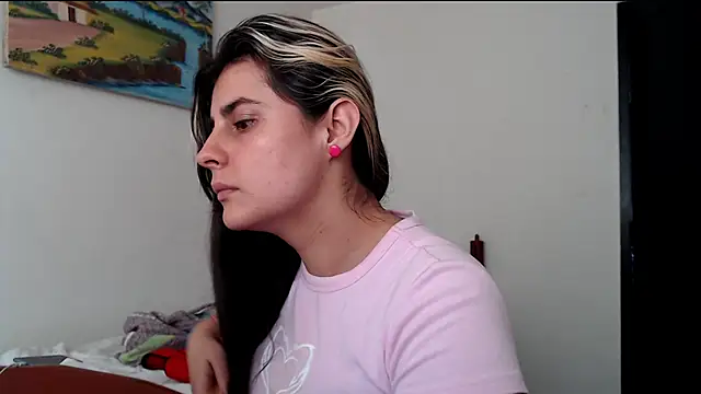 Snapshot of samanta_rosas1 chatting on 12/12/24, 03:27 samanta rosas1 online show from 12/12/24, 03:27