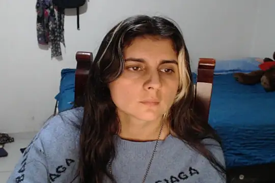 Snapshot of samanta_rosas1 chatting on 12/18/24, 04:42 samanta rosas1 online show from 12/18/24, 04:42