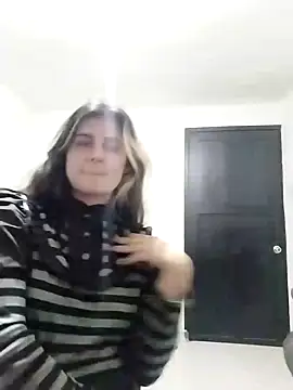 Snapshot of samanta_rosas1 chatting on 12/29/24, 01:13 samanta rosas1 online show from 12/29/24, 01:13