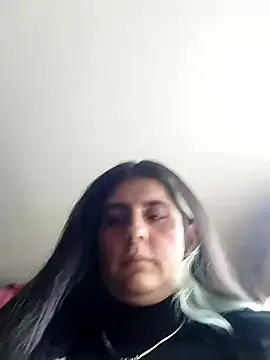 Snapshot of samanta_rosas1 chatting on 10/06/25, 04:15 samanta rosas1 online show from 10/06/25, 04:15