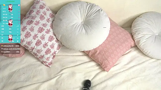 Snapshot of whisper_of_love chatting on 12/23/24, 05:17 whisper of love online show from 12/23/24, 05:17