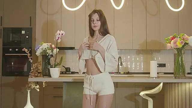 Snapshot of whisper_of_love chatting on 11/25/25, 02:11 whisper of love online show from 11/25/25, 02:11