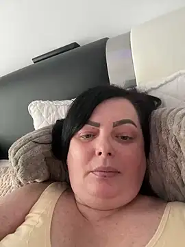 Amandamuller1982 online show from 02/10/25, 09:58