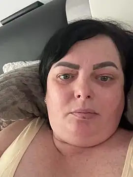 Amandamuller1982 online show from 02/11/25, 08:05