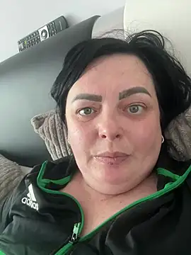 Amandamuller1982 online show from 02/25/25, 02:11