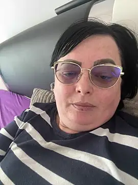 Amandamuller1982 online show from 03/09/25, 10:41