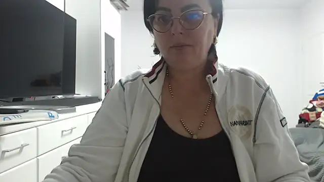 Amandamuller1982 online show from 11/06/25, 08:54