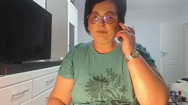 Amandamuller1982 online show from 05/10/26, 04:56