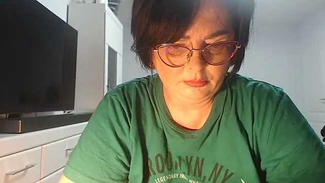 Amandamuller1982 online show from 06/12/26, 07:35
